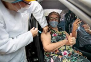 O novo recorde diário de imunização aconteceu após a Prefeitura de Manaus